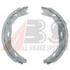 MERCE 0044208620 Brake Shoe Set, parking brake